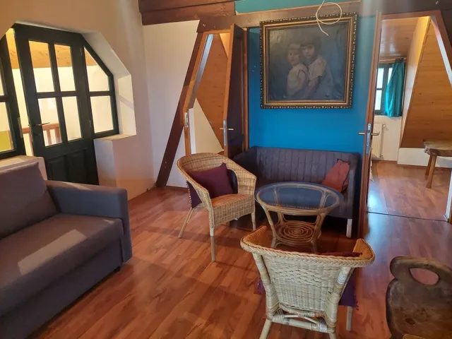 Eladó ház Budapest III. kerület, Aranyhegy 263 nm