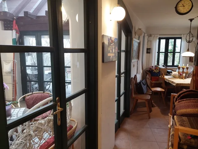 Eladó ház Budapest III. kerület, Aranyhegy 263 nm