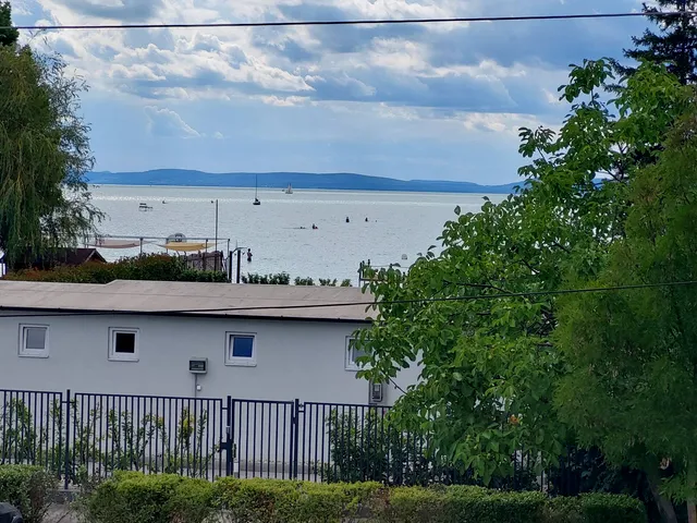 Eladó lakás Szántód 175 nm