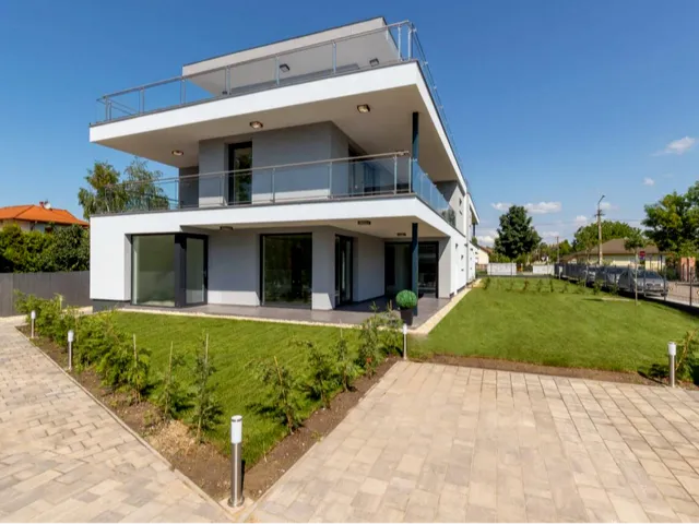 Eladó lakás Szántód 114 nm