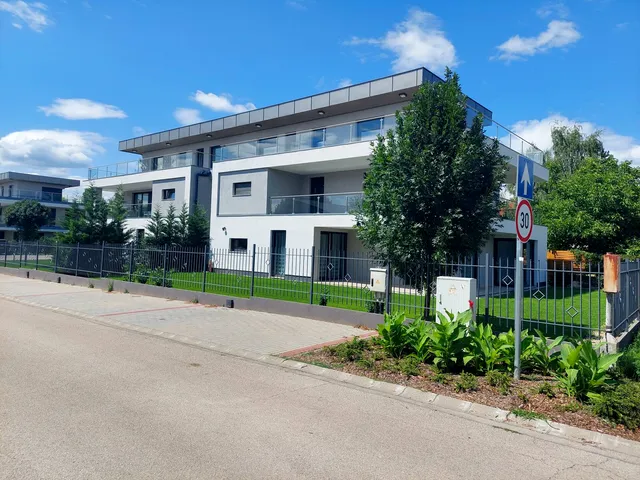 Eladó lakás Szántód 175 nm