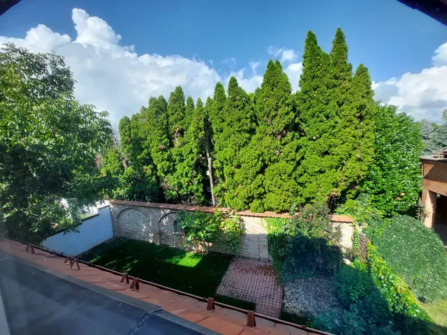 Eladó ház Budapest III. kerület 252 nm