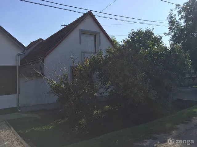 Eladó ház Tárnok 180 nm