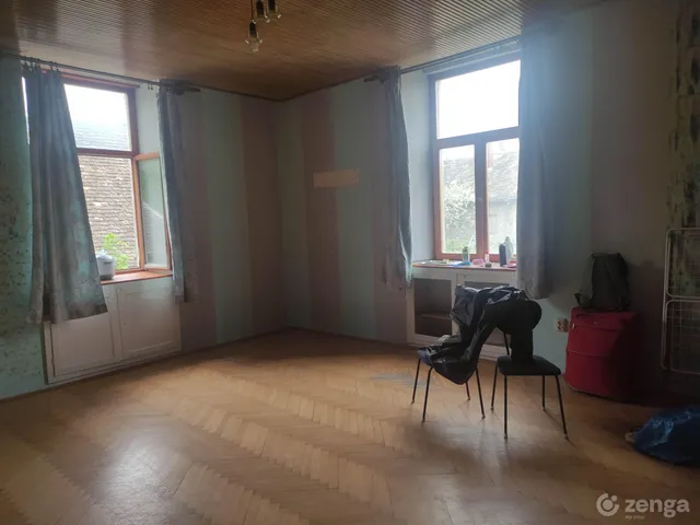 Eladó lakás Sümeg 79 nm