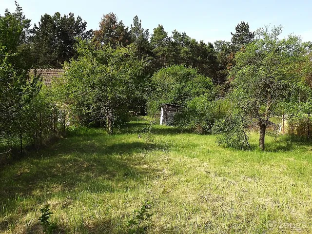 Eladó telek Győr, Győrszentiván 685 nm