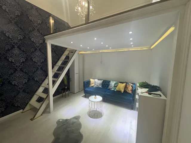 Eladó lakás Budapest VI. kerület, Nagykörúton belüli terület 22 nm