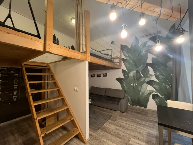 Kiadó lakás Budapest VI. kerület, Nagykörúton belüli terület 30 nm