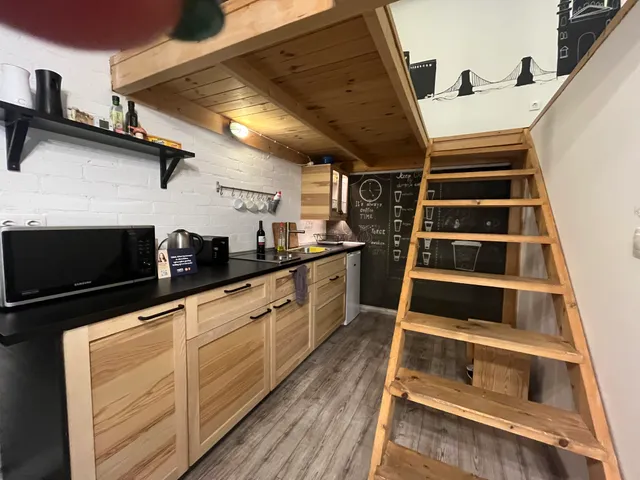 Kiadó lakás Budapest VI. kerület, Nagykörúton belüli terület 30 nm