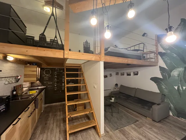 Kiadó lakás Budapest VI. kerület, Nagykörúton belüli terület 30 nm