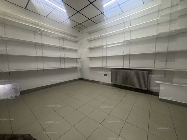 Eladó kereskedelmi és ipari ingatlan Hévíz, Erzsébet királyné utca 10 22 nm