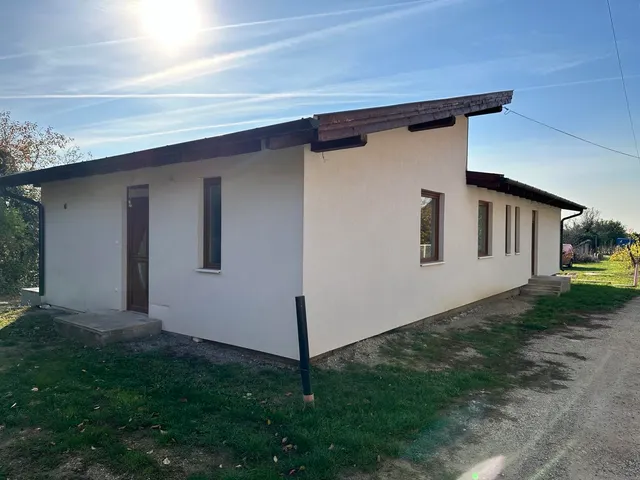 Eladó ház Diósd 120 nm