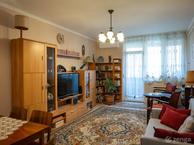 Eladó lakás Szolnok, Belváros 66 nm