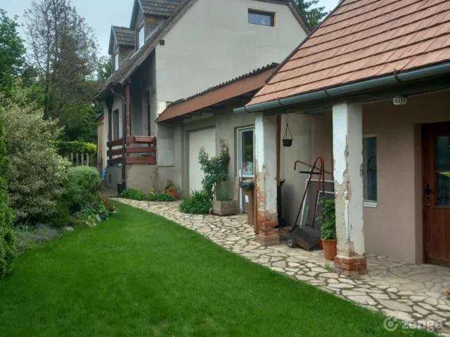 Eladó ház Csömör 200 nm