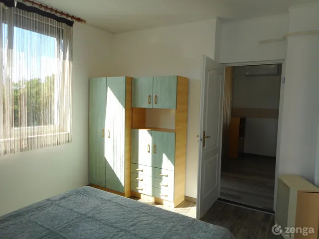 Kiadó lakás Dunaújváros, Béke városrész, Erdősor 37. 52 nm