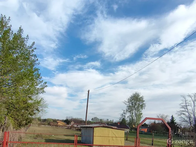 Eladó telek Ballószög 1600 nm