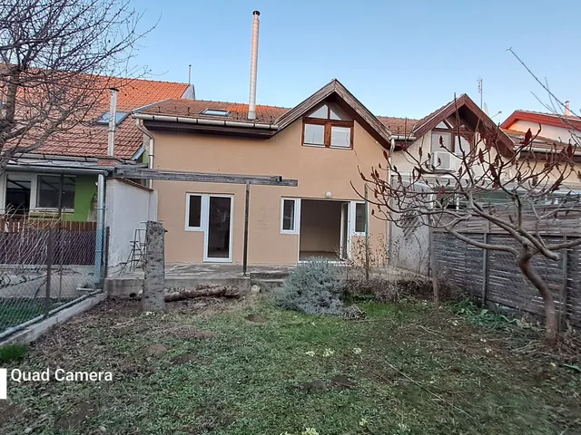 Eladó ház Érd, Tisztviselőtelep 100 nm
