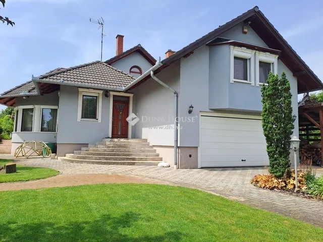 Eladó ház Kecskemét 180 nm