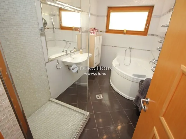 Eladó ház Kecskemét 340 nm