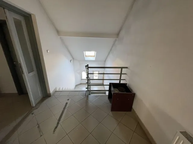 Eladó kereskedelmi és ipari ingatlan Kecskemét, Belváros 260 nm
