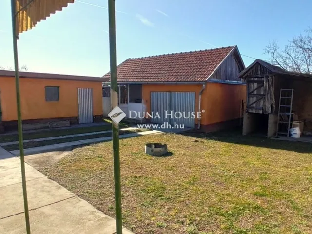 Eladó mezőgazdasági ingatlan Tiszakécske 71 nm