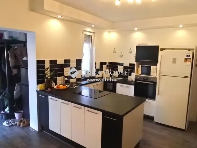 Eladó lakás Nagykőrös 94 nm