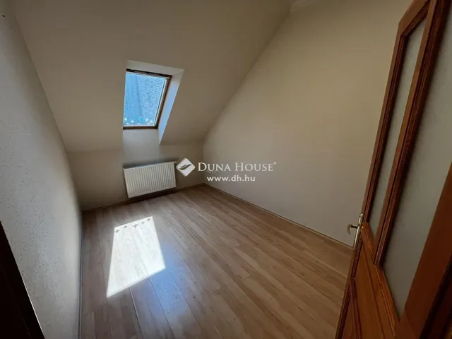 Eladó lakás Kecskemét 110 nm
