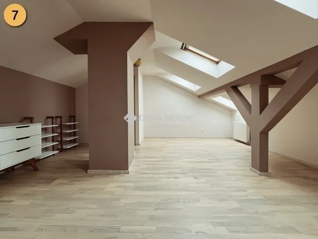 Eladó lakás Kecskemét 148 nm