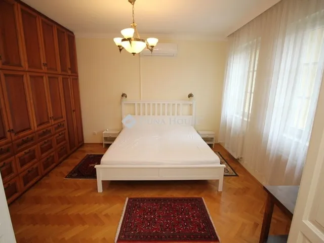 Kiadó ház Kecskemét 200 nm