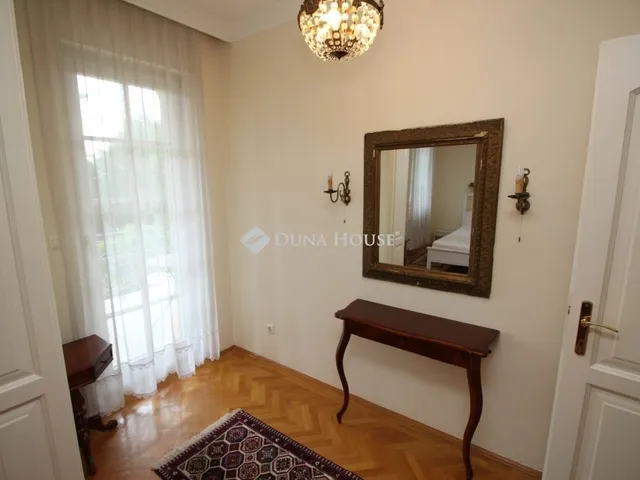 Kiadó ház Kecskemét 200 nm