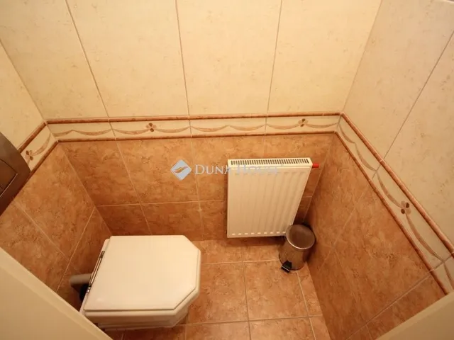 Kiadó ház Kecskemét 200 nm