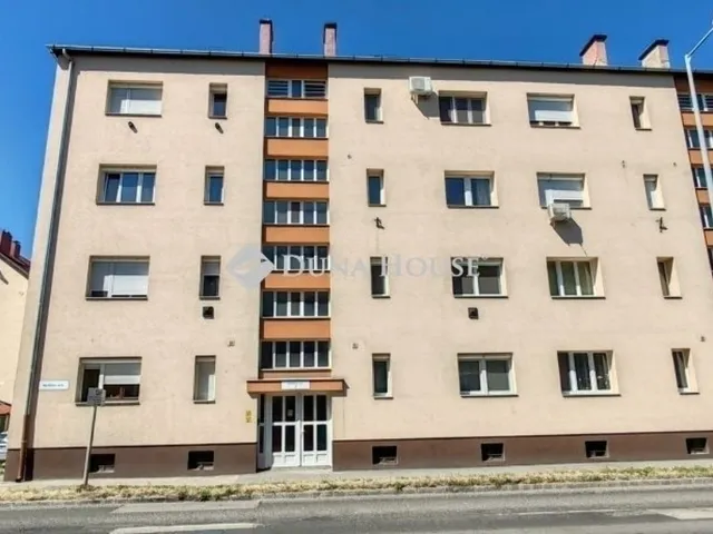 Eladó lakás Kecskemét 81 nm