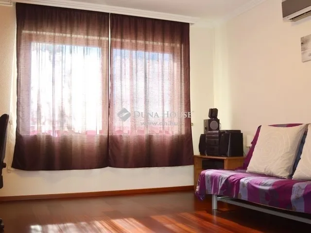 Eladó ház Kecskemét, Kadafalva 200 nm