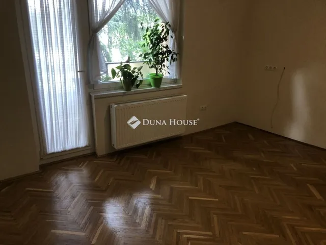 Kiadó lakás Kecskemét, Belváros 75 nm