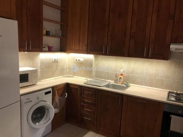 Kiadó lakás Kecskemét, Belváros 75 nm
