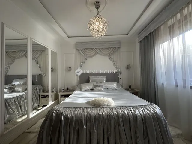 Eladó ház Kecskemét 270 nm