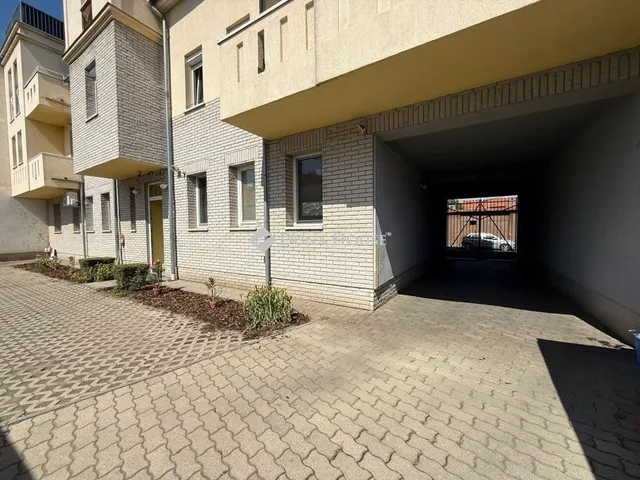 Eladó lakás Kecskemét 90 nm
