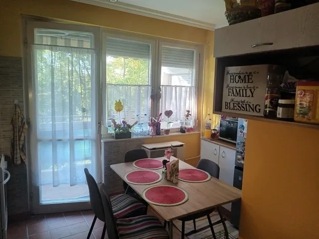 Eladó lakás Kecskemét, Petőfiváros 72 nm