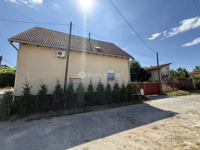 Eladó ház Kecskemét, Petőfiváros 95 nm