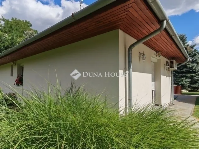 Eladó ház Kecskemét, Belsőnyír 151 nm