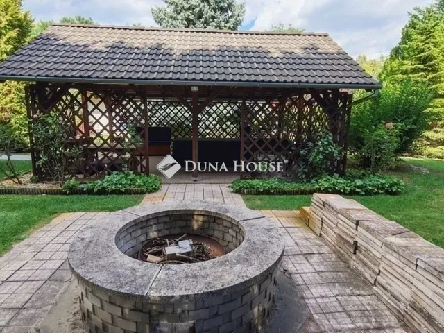 Eladó ház Kecskemét, Belsőnyír 151 nm