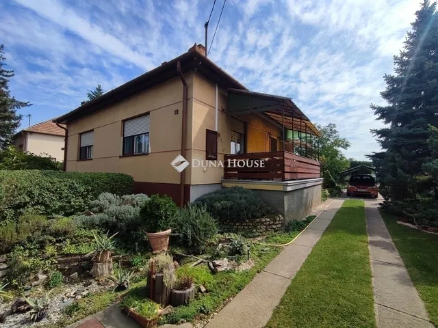 Eladó ház Kecskemét, Katonatelep 72 nm