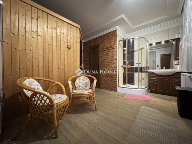 Eladó ház Kecskemét 300 nm