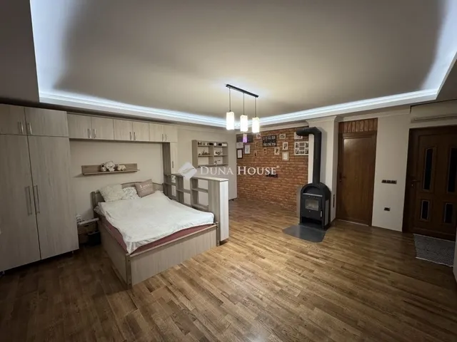 Eladó ház Kecskemét 300 nm