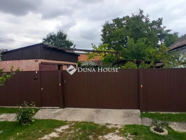 Eladó ház Öcsöd 42 nm