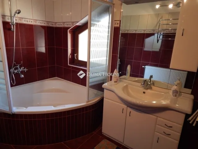 Eladó ház Kecskemét 170 nm