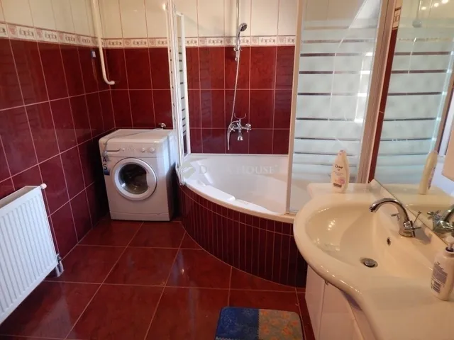 Eladó ház Kecskemét 170 nm