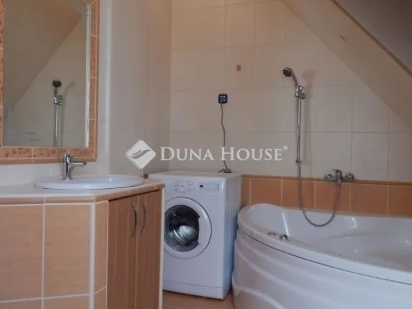 Eladó ház Kecskemét 170 nm