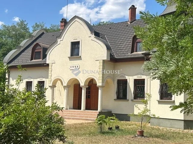 Eladó ház Kecskemét 370 nm