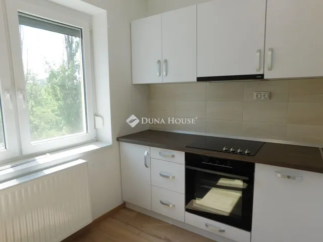 Kiadó lakás Kecskemét, Homokbánya 46 nm