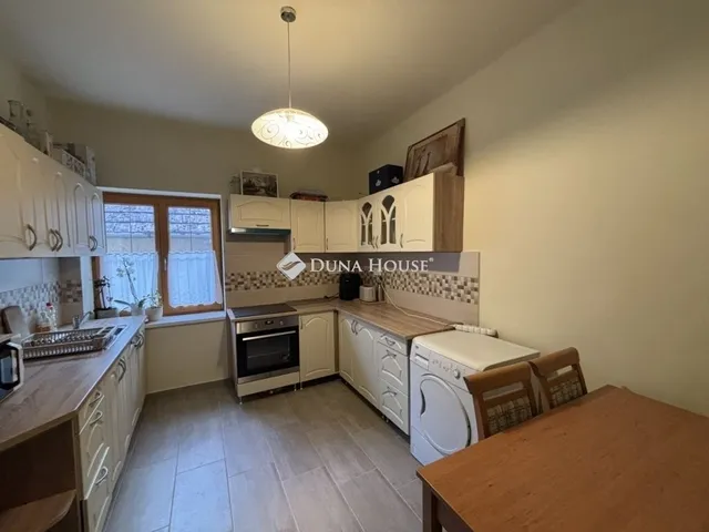 Eladó ház Szentkirály 45 nm